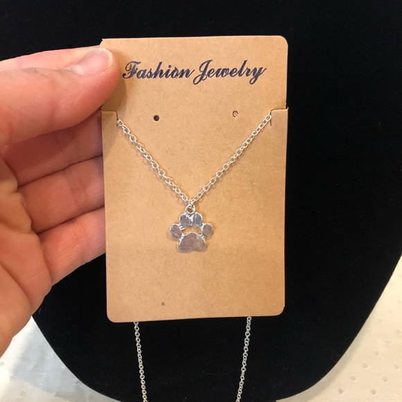Golden Threads Fashion Jewelry Silver Toned Paw Print Necklace NWT - Picture 3 of 5